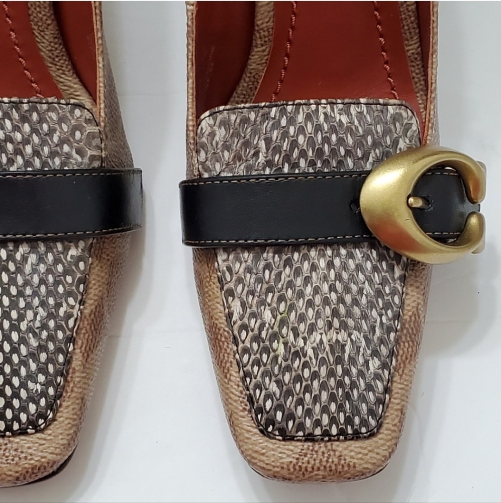 Coach Jade Snakeskin Logo Leather Pump Size 5.5 NWOB